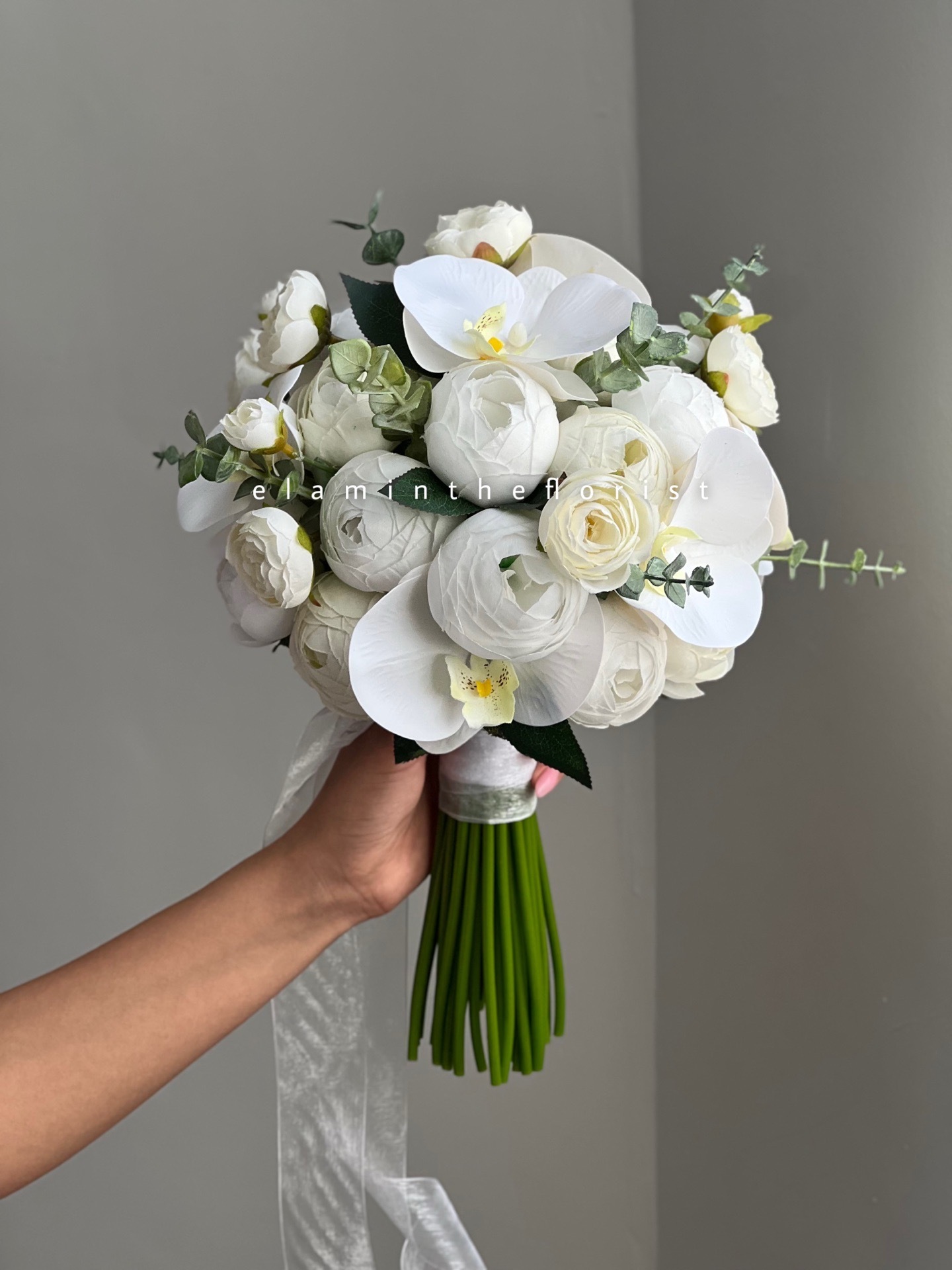  دسته گل سفید عروس پیونی 