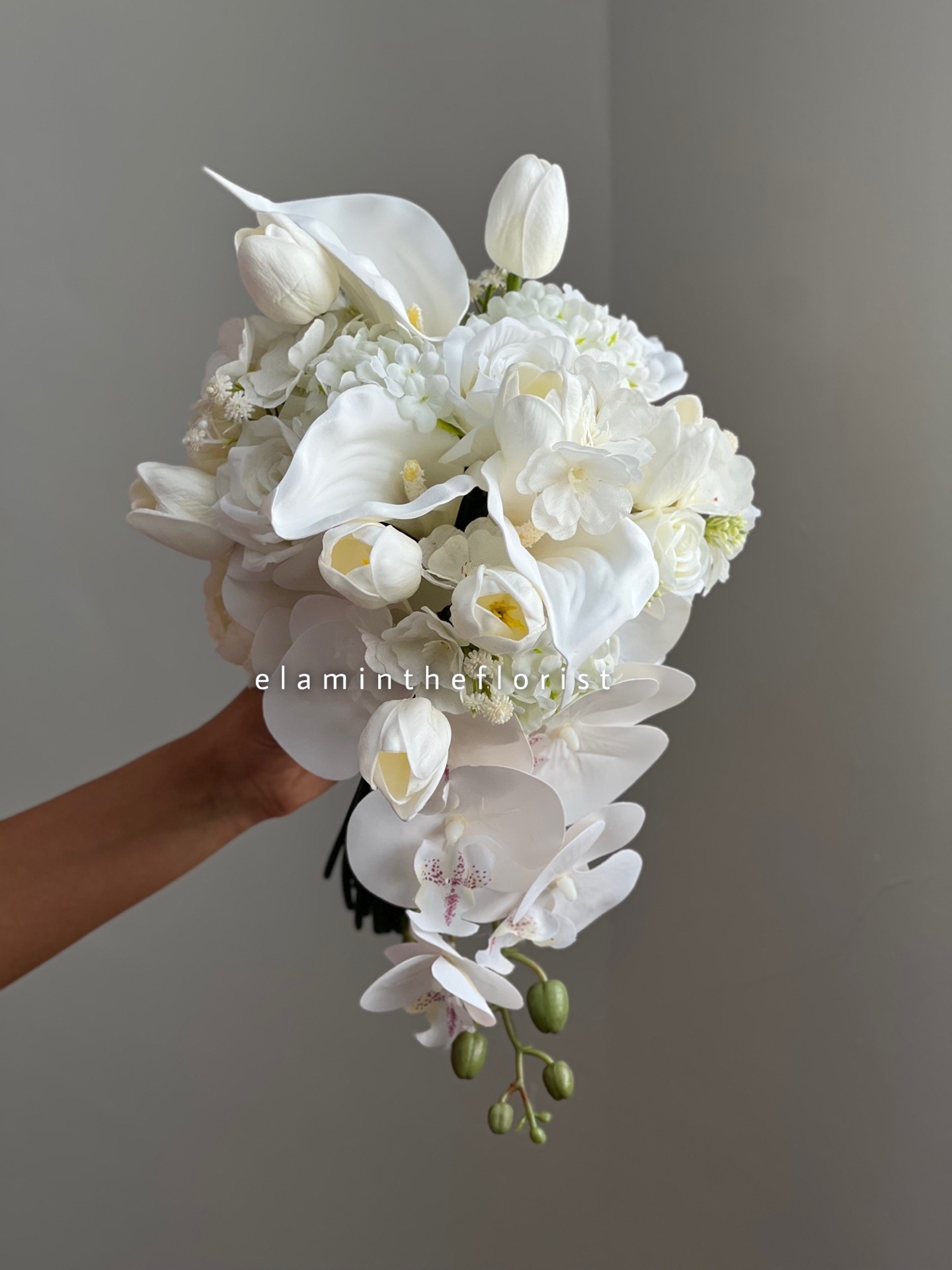  دسته گل کلاسیک سفید 