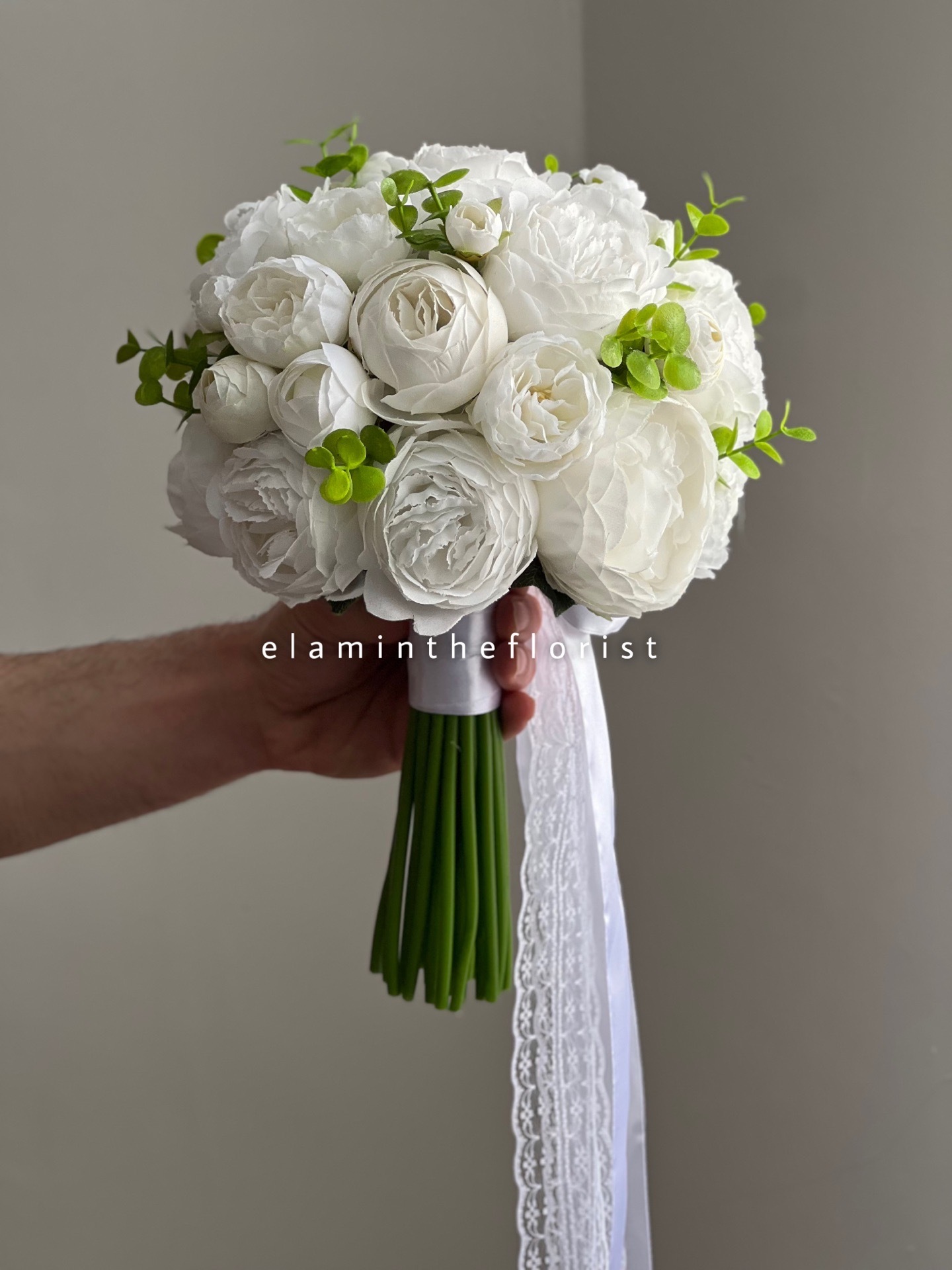 دسته گل مصنوعی رز سفید