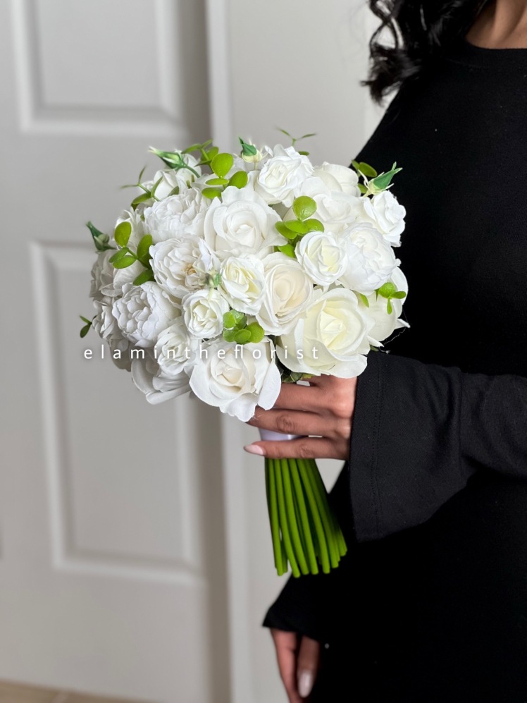 دسته گل مصنوعی عروس رز مینیاتوی